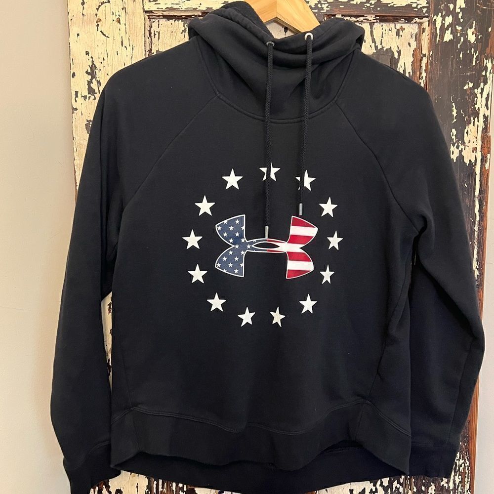 Women’s EUC Stars and Stripes Under Armour Hoodie. Size S.